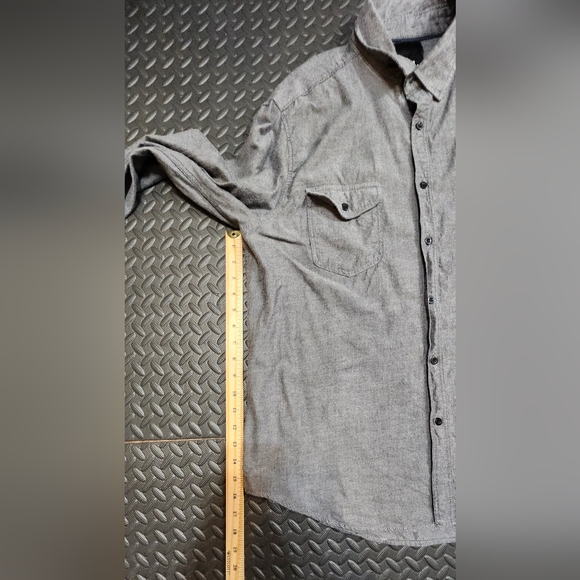 Urban Heritage Button Down - Picture 4 of 6